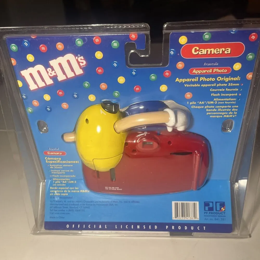 M&MS Vintage Flash 35mm Camera *Special M&M’S Border On Each Print, Rare, Candy